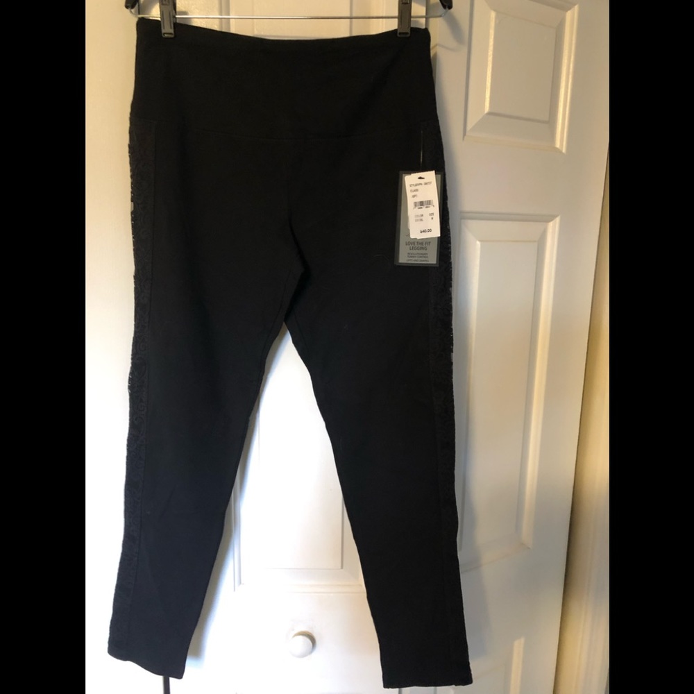 Intro love the fit leggings.  New with tags.  NBW.